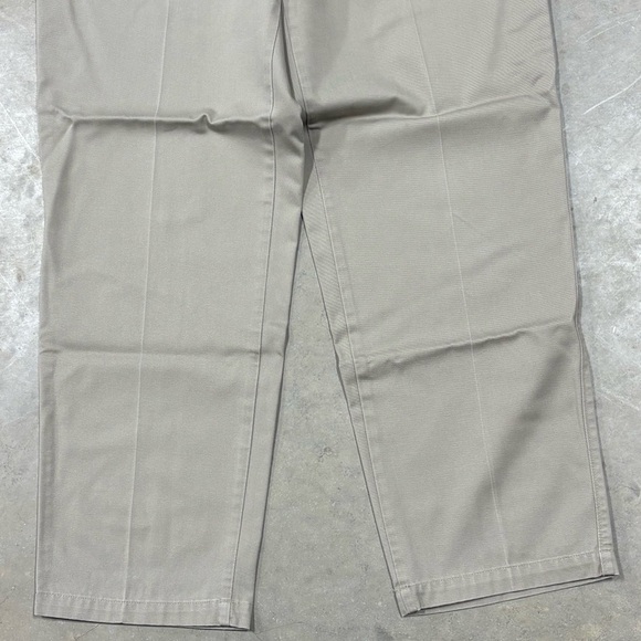 Savane Mens Khaki Chino Pants Teflon Cotton Straight Leg Size 34x30 Flat Front - Picture 3 of 9